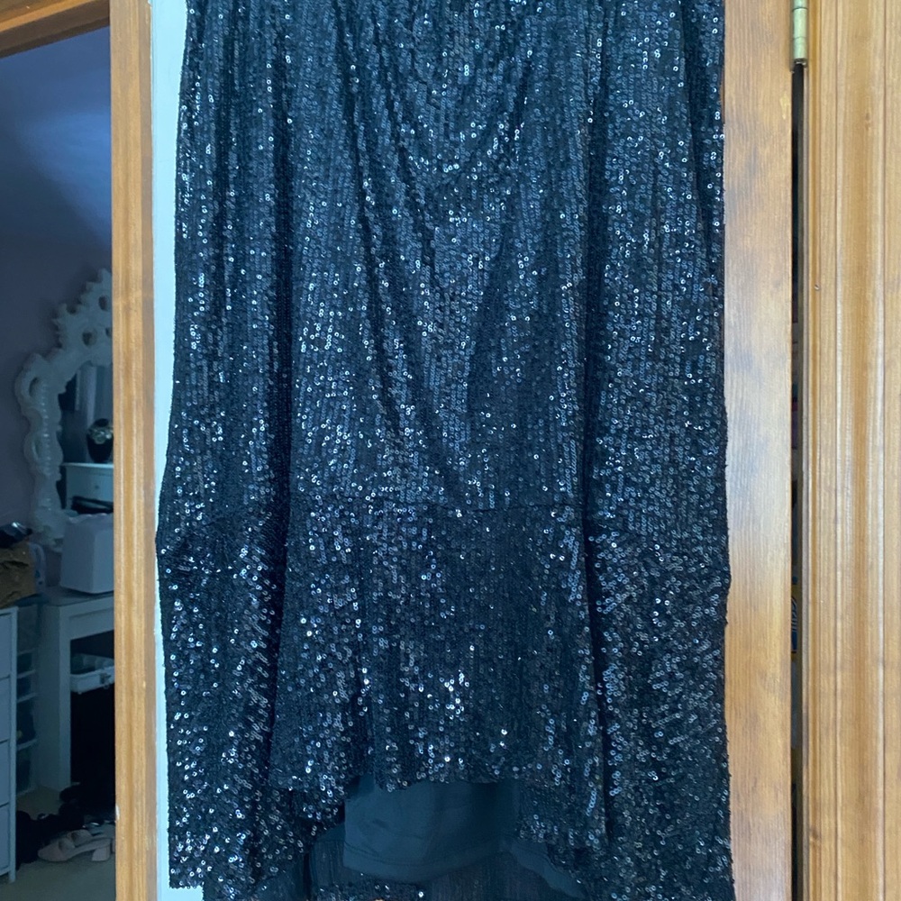 Cable & Gauge Black Sequin High Low Skirt